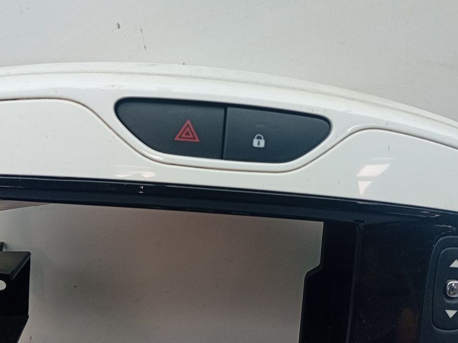 Moldura da consola central / rádio / aro RENAULT Zoe (BFM_)