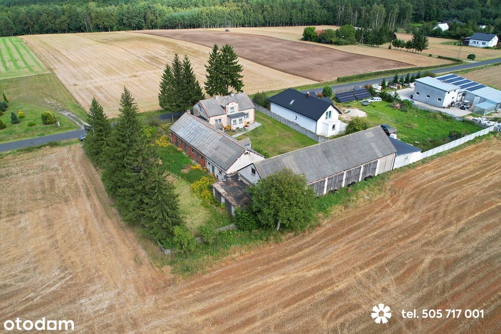 Siedlisko pod Lipnem, duże budynki gospodarcze - Widok 5