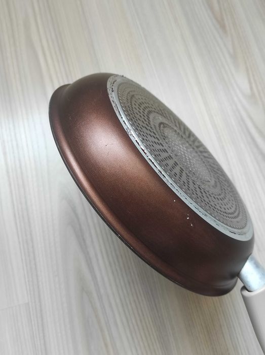 Сковорідка/пательня Tefal Eco Respect 28см.