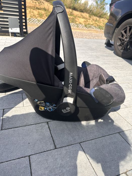 Fotelik samochodowy Maxi-Cosi Pebble Pro z bazą 2WayFix