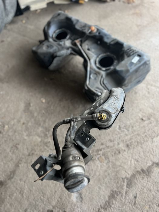 Продам паливні баки на Фольцваген Пасат б7, Фольцваген Тігуан Америка