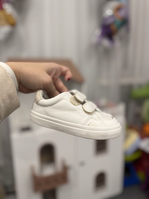 Дитячі кеди від H&M