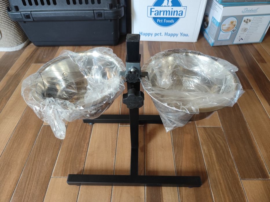 Miski dla psa AniOne 2 x 1,2 L + stojak