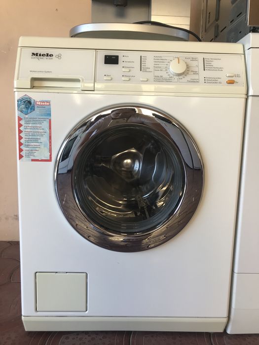 Пральна машинка Miele на 6 кг.
