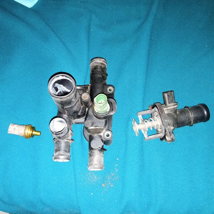 Термостат Фольксваген Бора