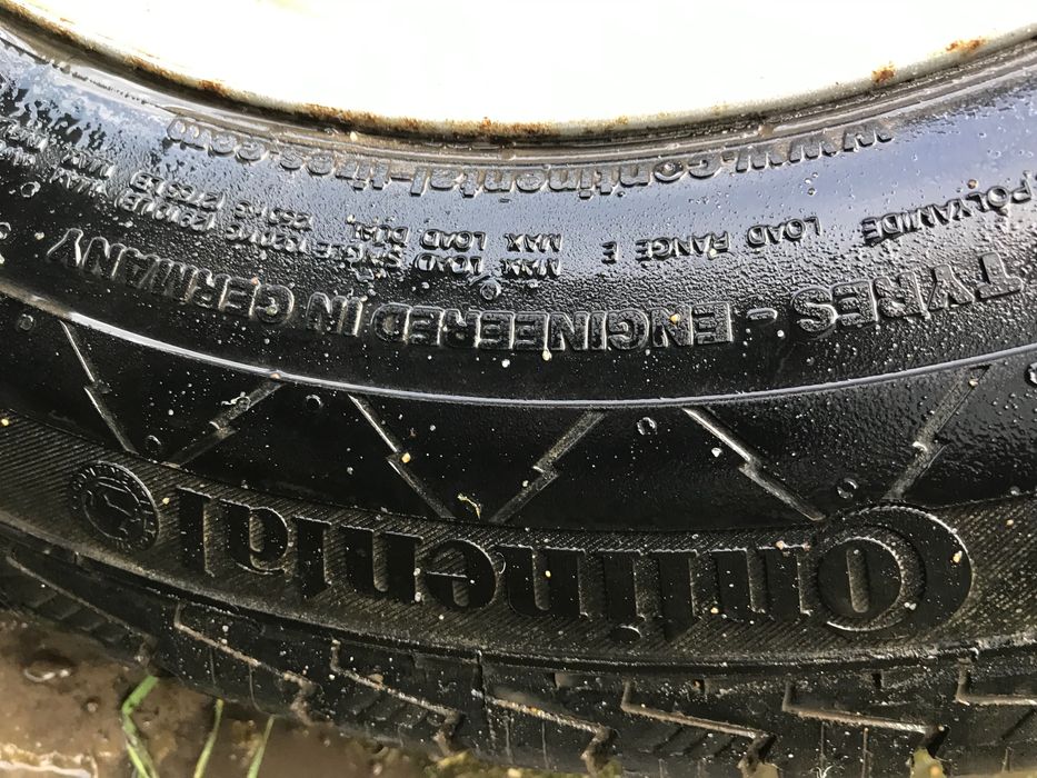 Шины диски Continental Vanco Winter 2 235/65 R16C