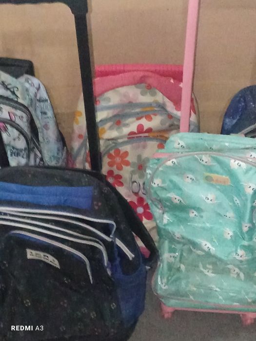 Trolleys kids em bom estado