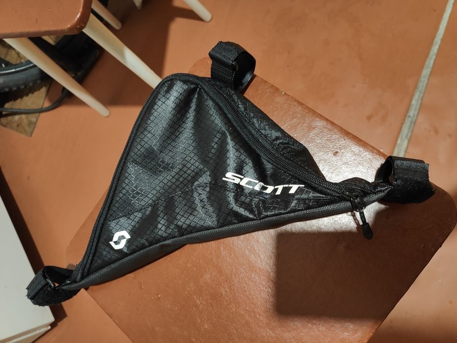 Велосипедная сумка scott