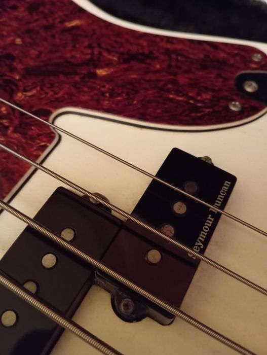 Fender squier Precision bass Mike Dirnt