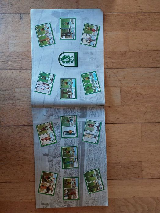 Caderneta de cromos "Futebol 81-82" - Completa