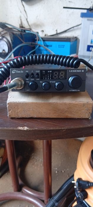 Cb radio m-tech legend 2