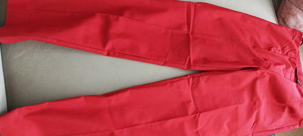 Spodnie damskie czerwone