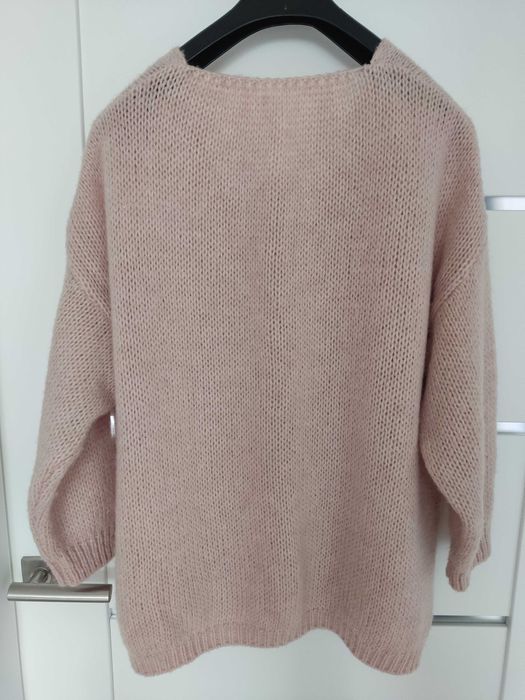 sprzedam sweter pudrowy róż