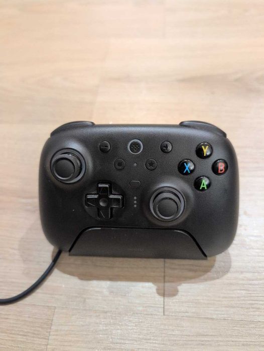8BitDo Ultimate 2 Wireless Controller (czarny) + stacja ładująca - pad do PC/Android