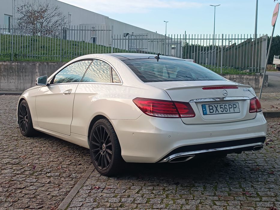 Mercedes E250 Coupé AMG C/Novo