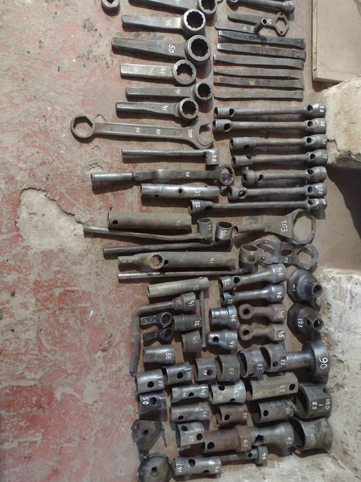 Инструмент СССР, ключи балонні, торцеві, ступичні, накидні