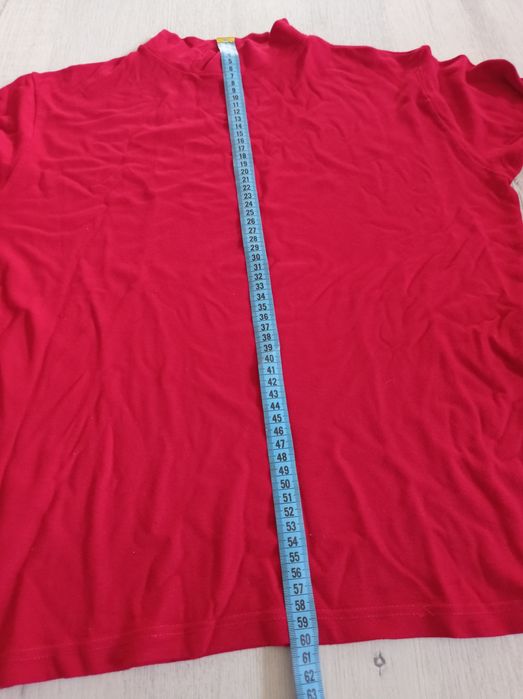 Czerwona bluzka półgolf