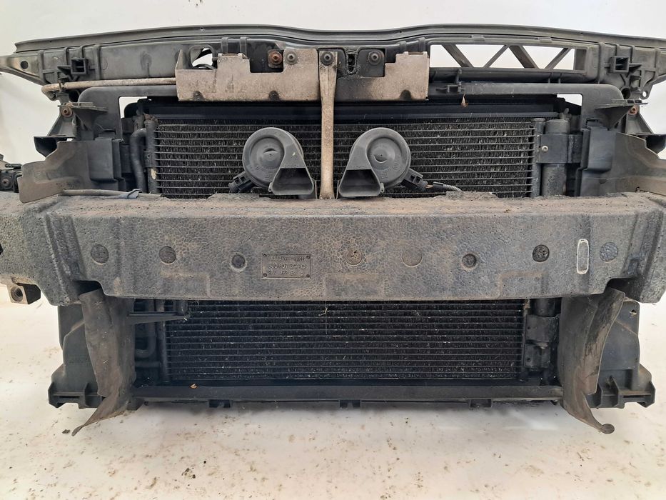 AUDI TT 8J 2.0 TFSI TDI pas przedni belka chłodnica wentylatory wzmo