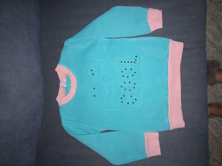 Продам кофточки на 4-5 лет