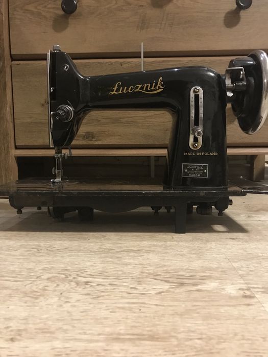 Maszyna do szycia Łucznik retro vintage