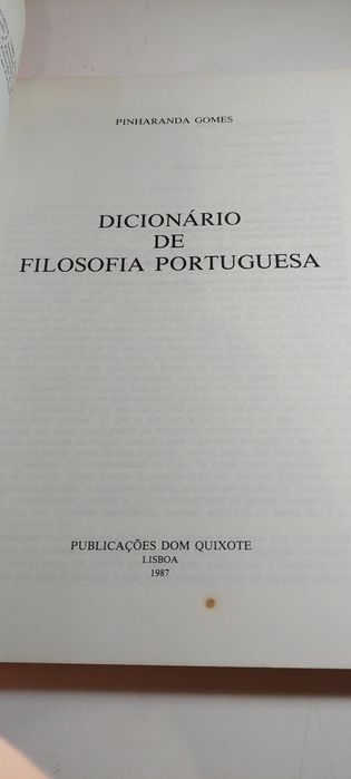 Dicionário de Filosofia Portuguesa - Pinharanda Gomes