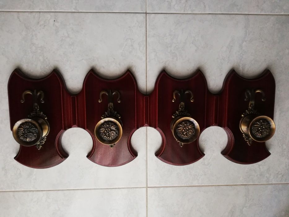 Cabides de Parede / Bengaleiros de Parede