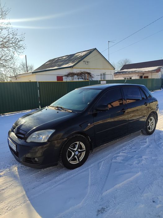 Продам тойота корола е12 1, 6 бензин 2005