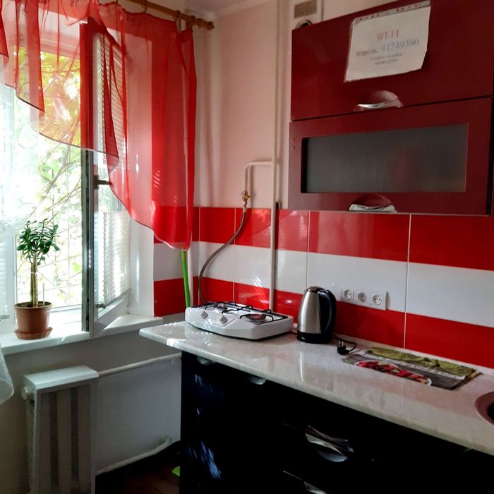 Сонячна галерея. Тисячка.Космонавтів (подобово,почасово)