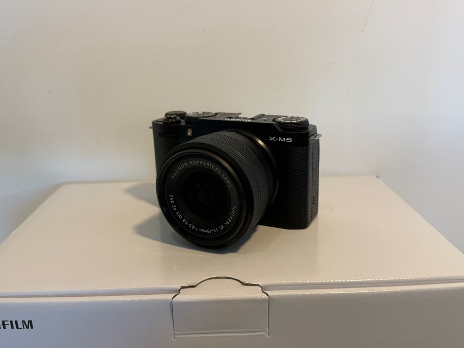 Fujifilm xm5 + XC 15-45mm