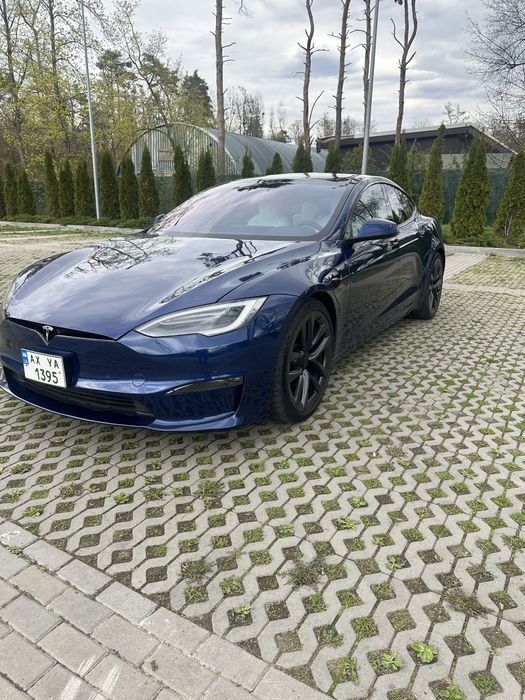 Tesla model s long range