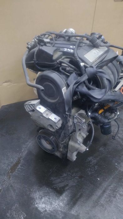 / Passat B6 Golf V Octavia II silnik kompletny 1.6 8V BSE