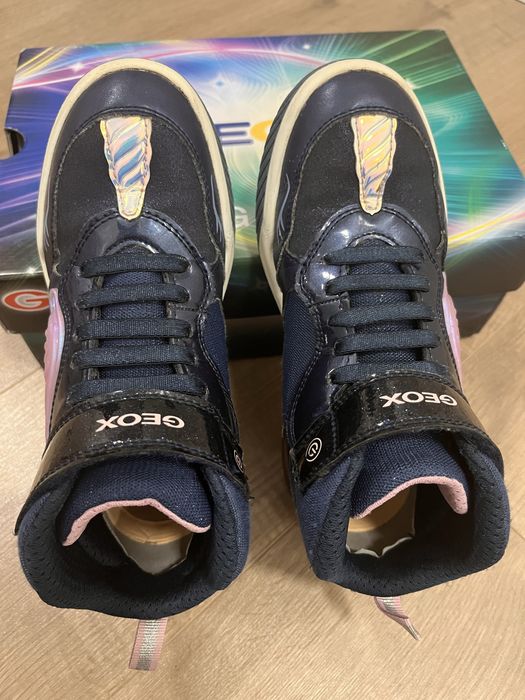 Wysokie sneakersy Geox świecące rozm. 35, stan super