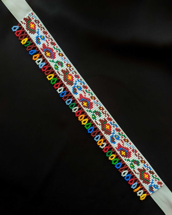 Стрічковий ґердан на шию з підвісками