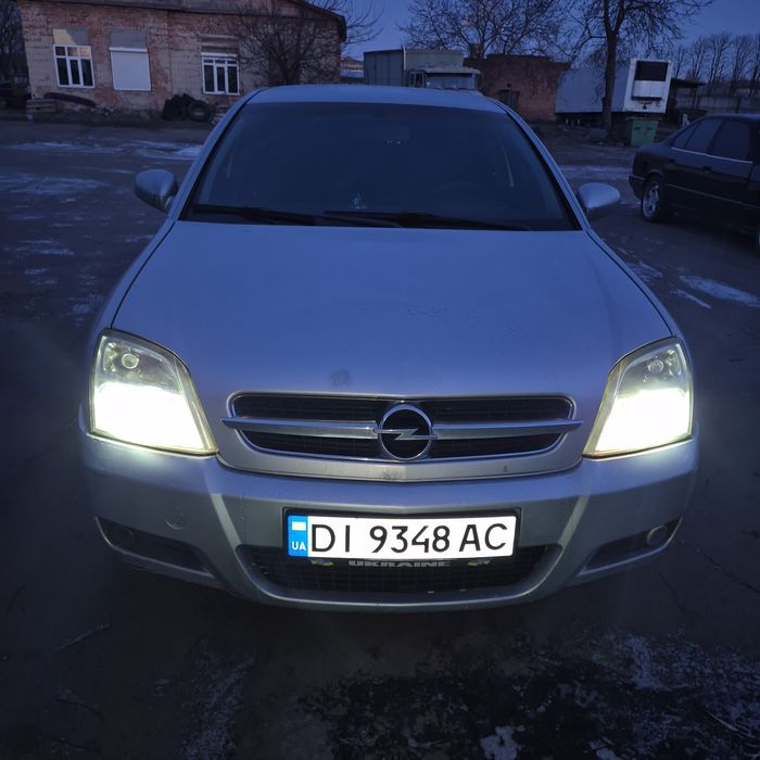 Продам опель вектра.1.8