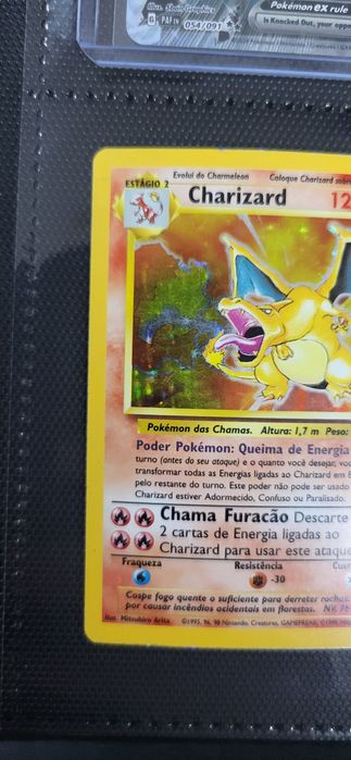 carta pokémon Charizard holo base set 4/102