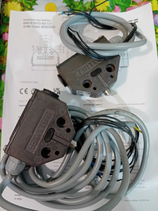 Fim de Curso de Alta Resistencia BALLUFF  2 unidades