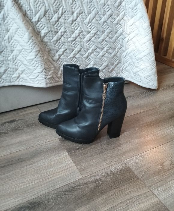 Botki damskie granatowe lekkie ocieplenie 39