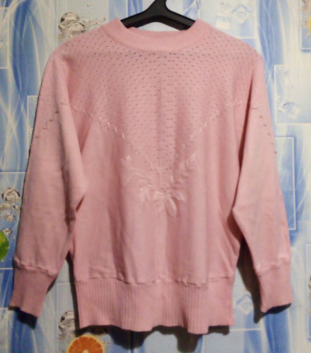 Продам женские джемпера -46,50,52,54 р-ров