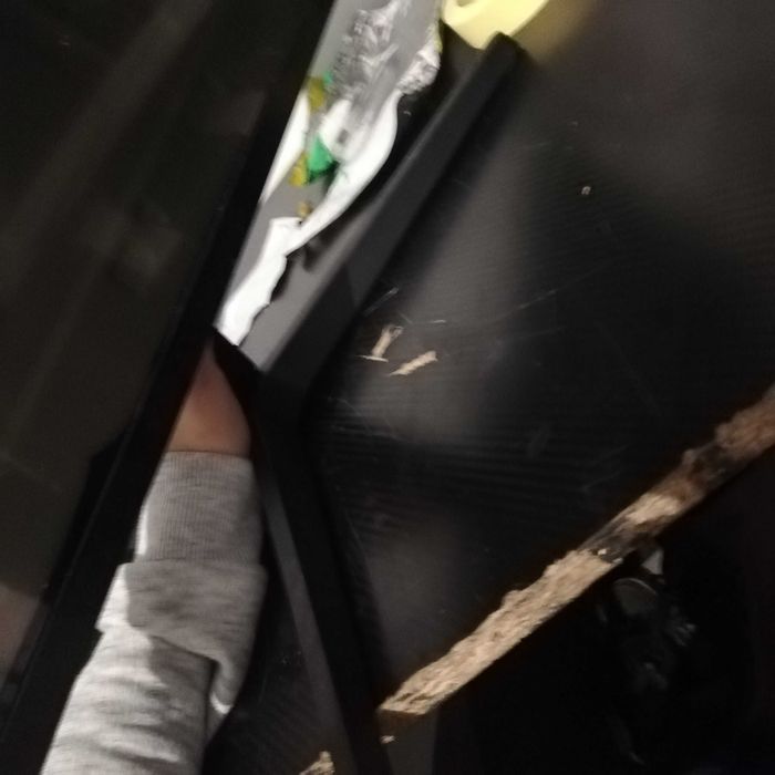 witam sprzedam nuszke do monitora Monitor Samsung 24'' FT350