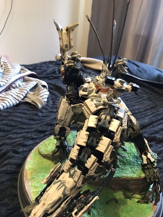 Horizon Zero Dawn The Thunderjaw Collection statue. Limited edition
