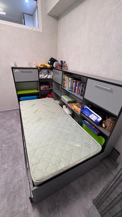 Терміново продам двох ярусне ліжко.