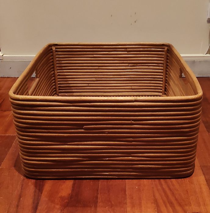 Caixa de arrumação em verga