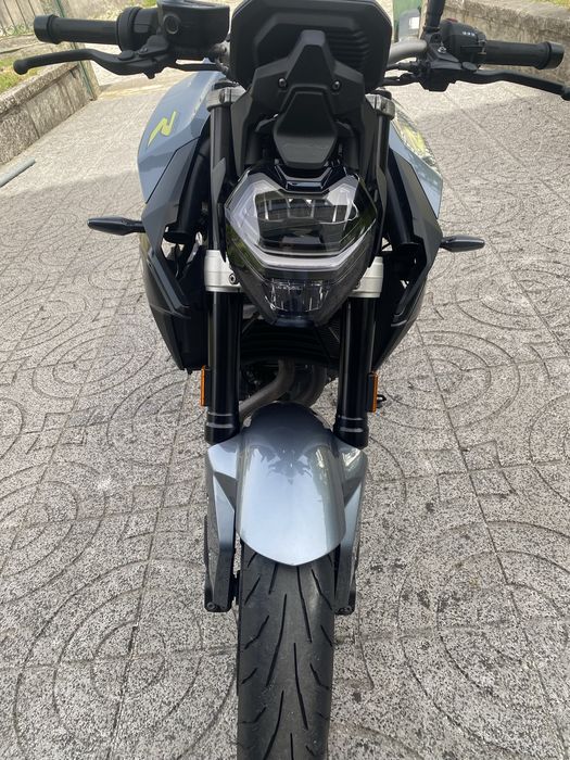 Bmw f900r 2022……