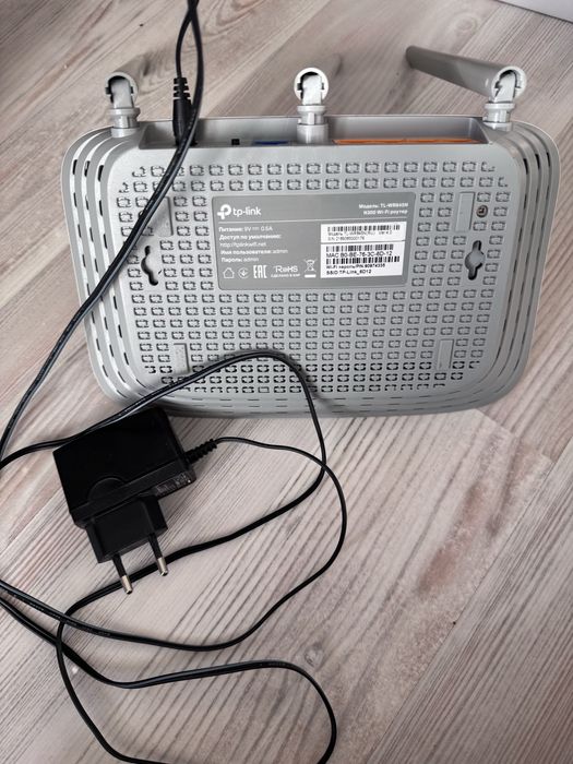 TP-Link TL-WR845N (N300 Wi-Fi роутер)