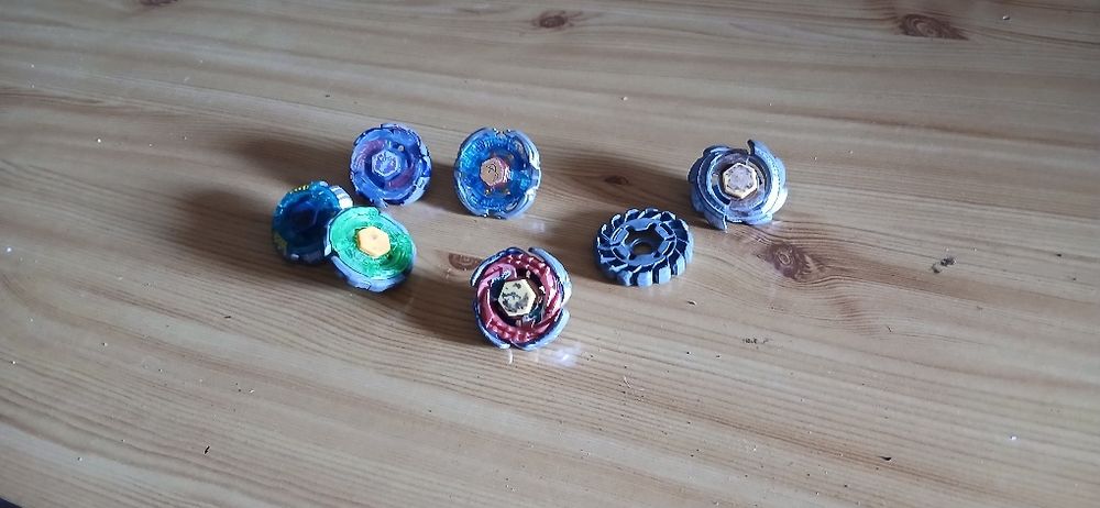 Piões   Beyblade