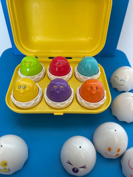 Zabawka sorter Tomy wesołe jajeczka