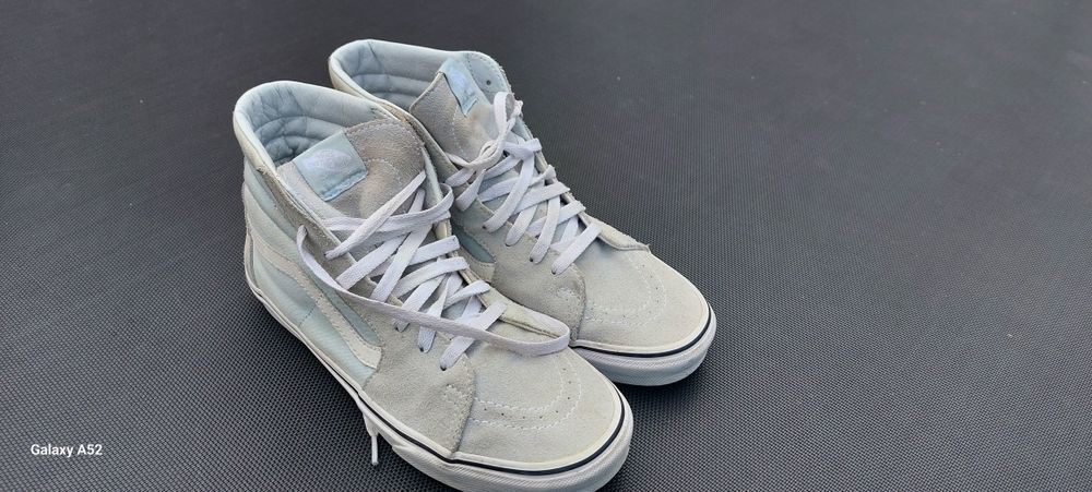 Кеди Vans в ідеальному стані.