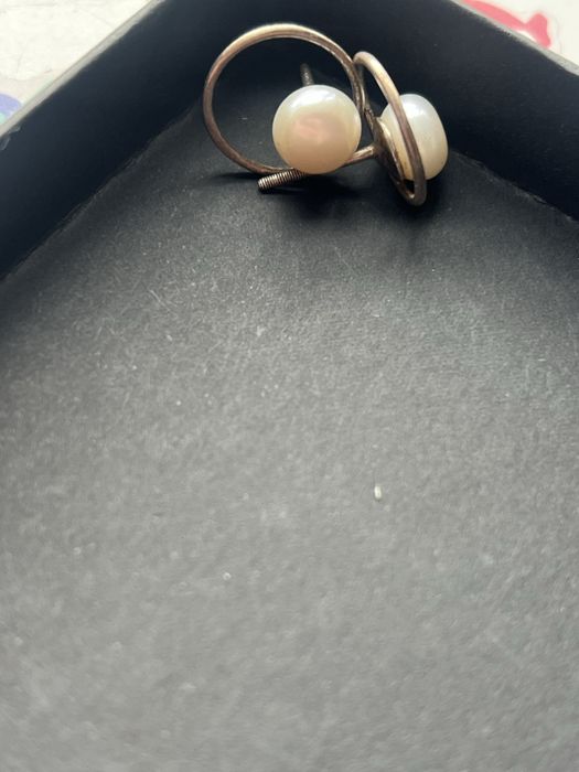 Срібні сережки з перлинами