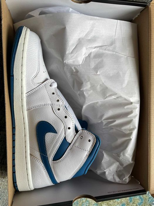Nike Air Jordan 1