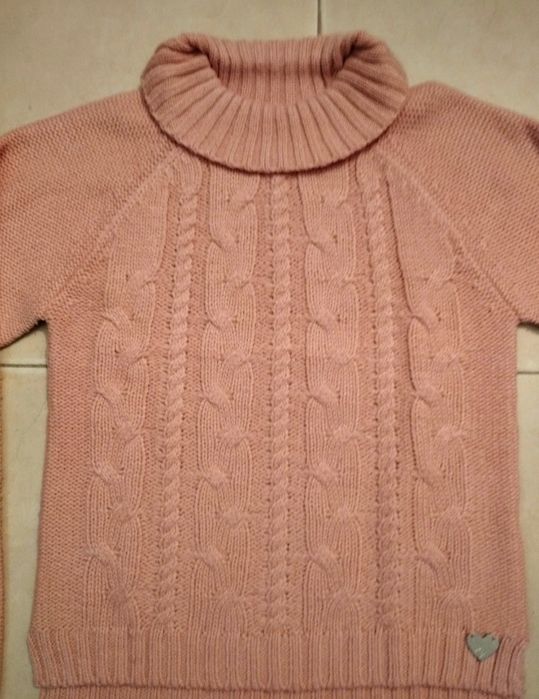 Zippy Turtleneck Sweater - Age 13/14.